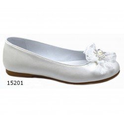SPANISH IVORY FIRST HOLY COMMUNION SHOES BY TINNY SHOES STYLE 15201