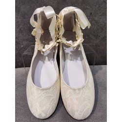 SPANISH LACE IVORY FIRST HOLY COMMUNION SHOES BY TINNY SHOES STYLE 15209 BIS